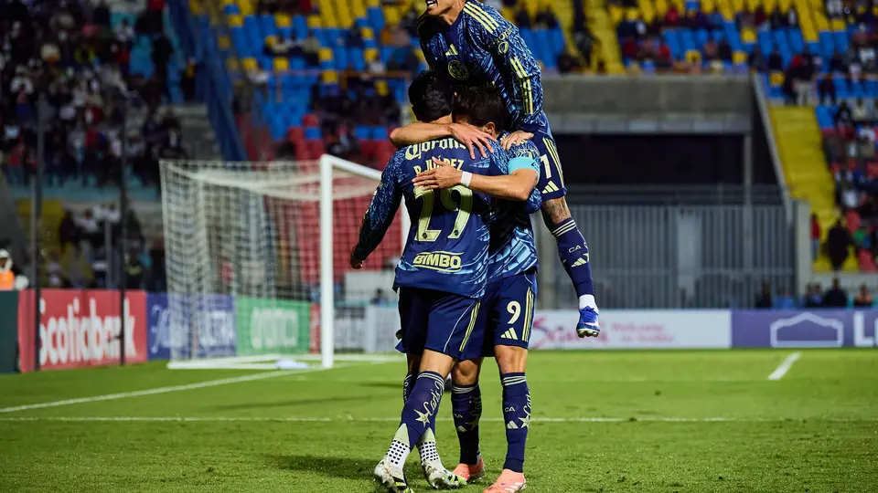 Jugadores de América en festejo de gol en el partido ante Olimpia | MEXSPORT