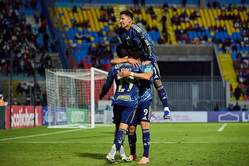 Jugadores de América en festejo de gol en el partido ante Olimpia | MEXSPORT