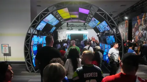 Aficionados en Santa Clara para el Super Bowl LX | AP