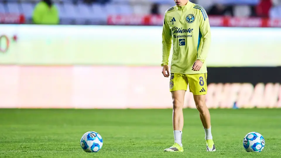 Álvaro Fidalgo fue defendido por Layún | MexSport