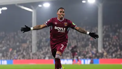 West Ham sumó tres puntos 'de oro' en su visita a Fulham; Raúl Jiménez fue titular