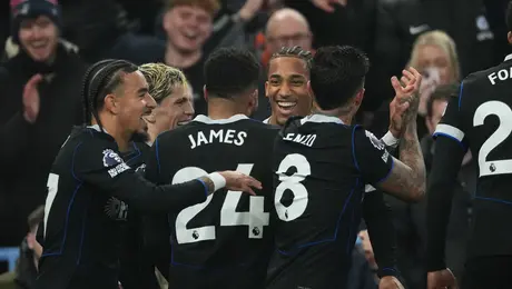 ¡Aplanadora Blue! Chelsea golea 1-4 al Aston Villa en la Jornada 29 de la Premier League