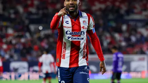 Joao Pedro festejando su nuevo doblete en casa | Imago7