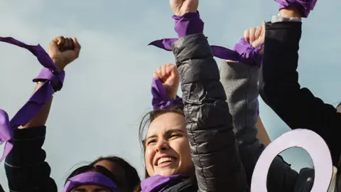 La tradicional Marcha del 8M 2026 en Ciudad de México se llevará a cabo el próximo domingo 8 de marzo. /iStock