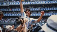 Maradona levanta el trofeo en la Copa Mundial México 1986 | MEXSPORT