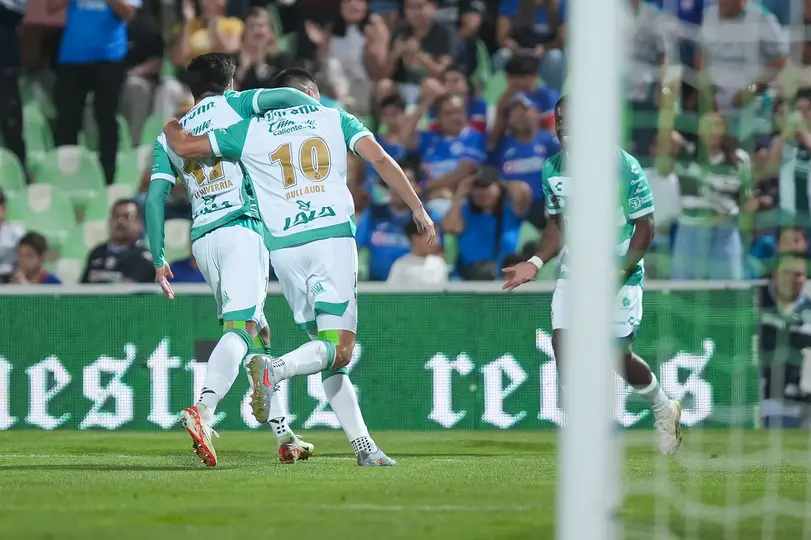 Santos dio el que probablemente ha sido el mejor partido del torneo para ellos | Imago7