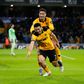Wolves sorprende y vence al Liverpool con gol agónico