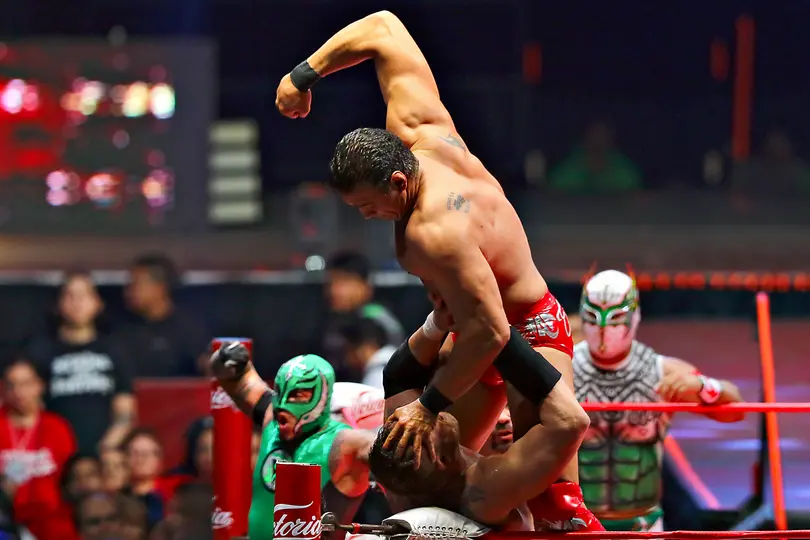 Alberto N en una función de lucha libre | Imago7