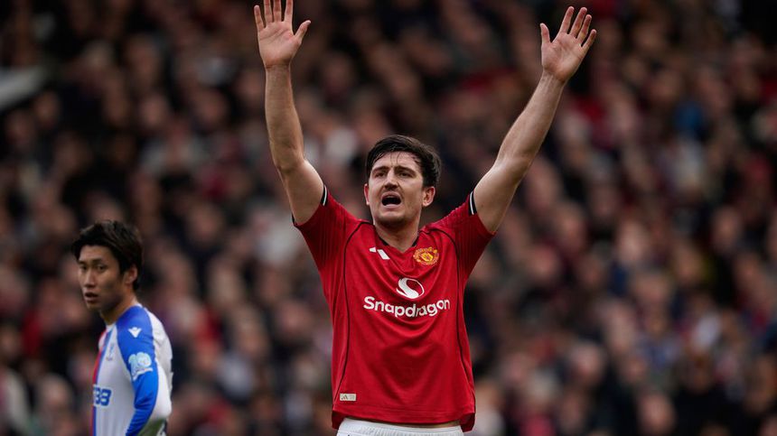 Harry Maguire en el partido de Premier League de Manchester United | AP