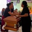 Mujeres se enfrentan en funeral en Veracruz tras descubrir relación con el mismo hombre