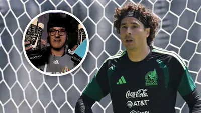 Fan gasta mil 300 dólares en regalo especial para Memo Ochoa