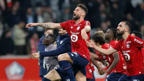 Allan Saint-Maximin y Lens dejan ir la liga tras ser goleador por el Lille