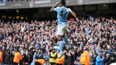 Semenyo festeja su gol ante Liverpool l AP