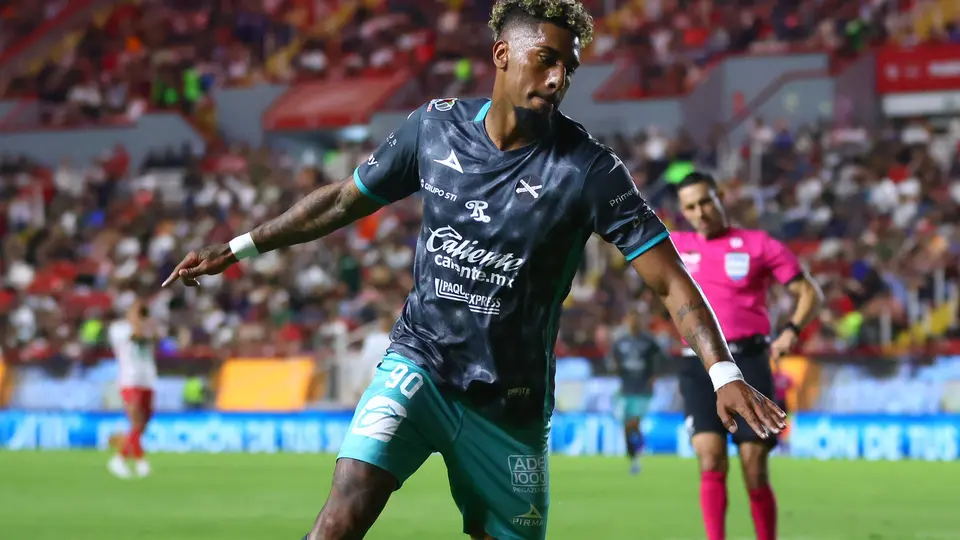 Fábio Gomes, de Mazatlán, en festejo de gol ante Necaxa en el Clausura 2026 | IMAGO7