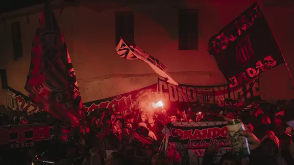Caída de muro en el Estadio de Alianza Lima deja decenas de heridos