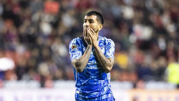 “Va a patear las veces que quiera”: Tigres defiende a Ángel Correa tras penal errado