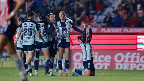 ¡Remontada y boleto a Semifinales! Pachuca Femenil elimina a Chivas