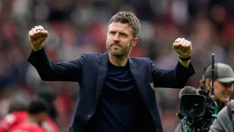 Michael Carrick se quedará en el Manchester United