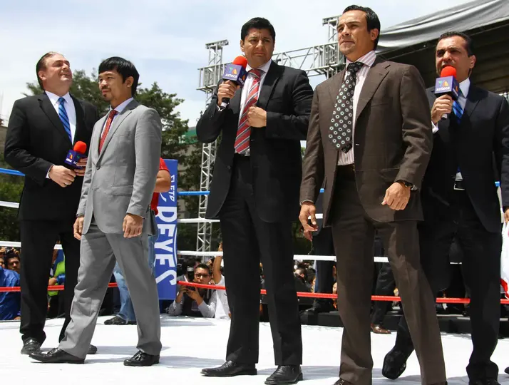 Eduardo Lamazón con Manny Pacquiao, Carlos Aguilar, Juan Manuel  Márquez y Rodolfo Vargas | MEXSPORT