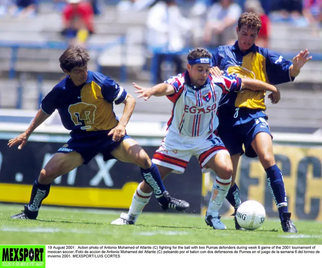 Pumas y Atlante, en el torneo Invierno 2001, en el Estadio Olímpico l MEXSPORT