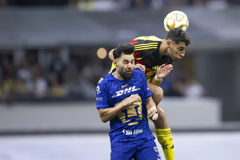 Sebastián Cáceres en el América contra Pumas