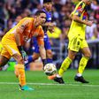 Rodolfo Cota protagoniza error, en gol de Uriel Antuna, en el América vs Pumas