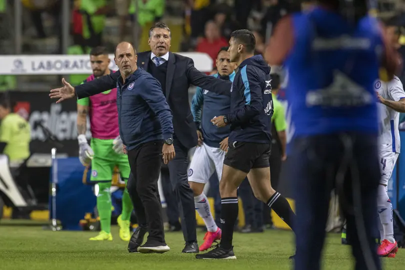 Robert Dante Siboldi durante el partido de Cruz Azul contra Monarcas Morelia en el Clausura 2020 de la Liga MX | MEXSPORT