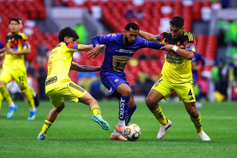 América vs Pumas l Carlos Ponz