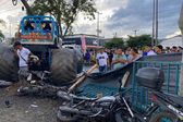 VIDEO: Monster Truck pierde el control y atropella a multitud; hay tres muertos y 38 lesionados