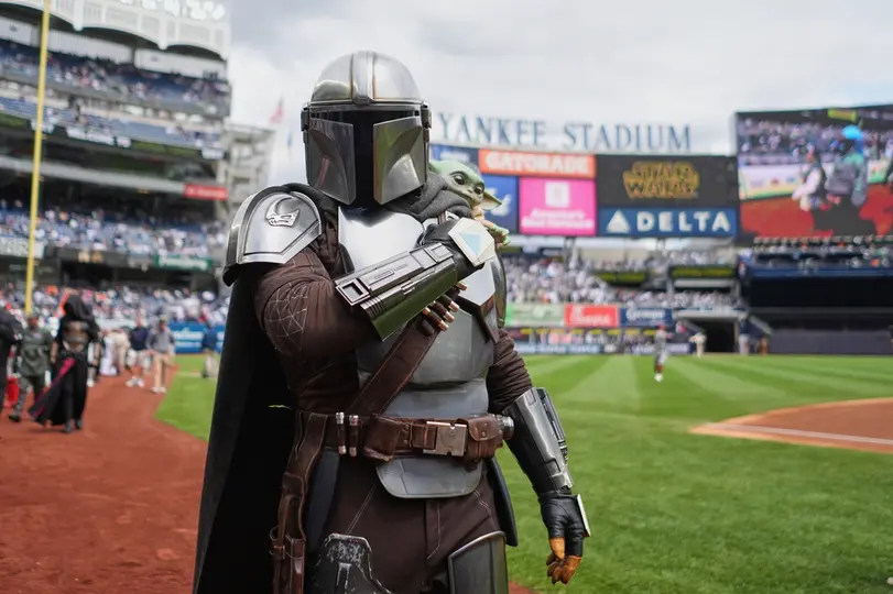 The Mandalorian durante el partido de los Baltimore Orioles y los New York Yankees en la MLB | AP