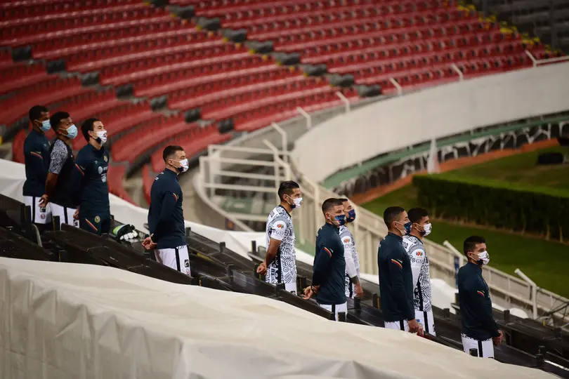 Federico Viñas, del América, en la grada del partido contra Atlas, del Guard1anes 2021 l IMAGO7