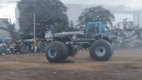 El evento era una exhibición de este tipo de camiones que se realizaba en Popayán