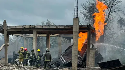 Protección Civil activó protocolos de seguridad para resguardar a la población cercana al lugar de la explosión. / Gobierno de Puebla