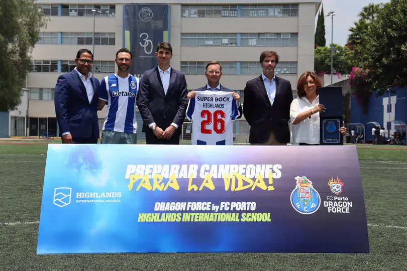 Dragon Force y Miguel Layún | @FCPorto
