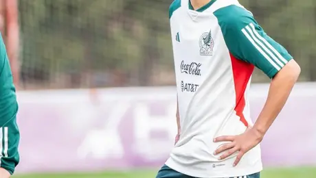 Uziel Vargas, el juvenil de Chivas que comienza a brillar en los escenarios internacionales