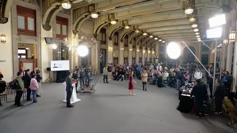 La presidenta no aguantó la risa al ver la caída de la reportera / Redes Sociales