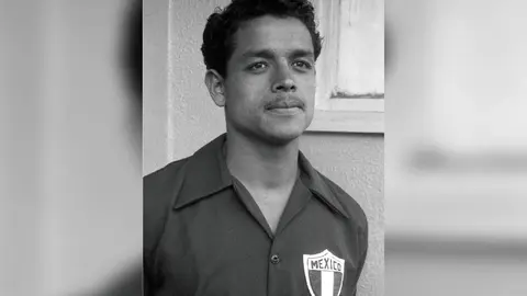 Tomás Balcázar, en su época de seleccionado en mexicano en Suiza 1954. l MEXSPORT