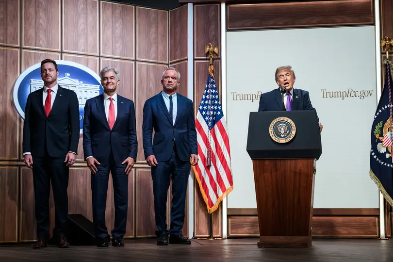 Señalan a Donald Trump de estar mal aconsejado por sus asesores políticos / FB: @whitehouse