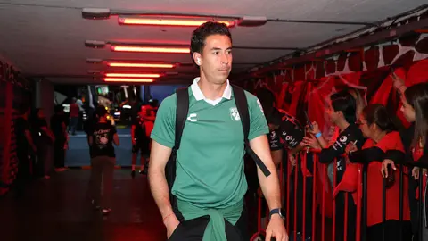 Óscar Jiménez, con León | IMAGO7