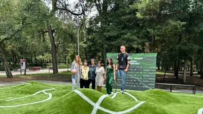 Canchas Desiguales: la obra en CDMX que convierte el futbol en una crítica a la desigualdad social