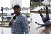 VIDEO: Reportero se cae en vivo mientras alertaba los peligros de la lluvia ¡plop!