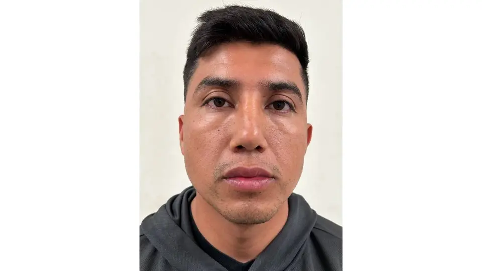 El exmilitar mexicano de 32 años es buscado por autoridades mexicanas por el delito de desaparición forzada de personas./ ICE