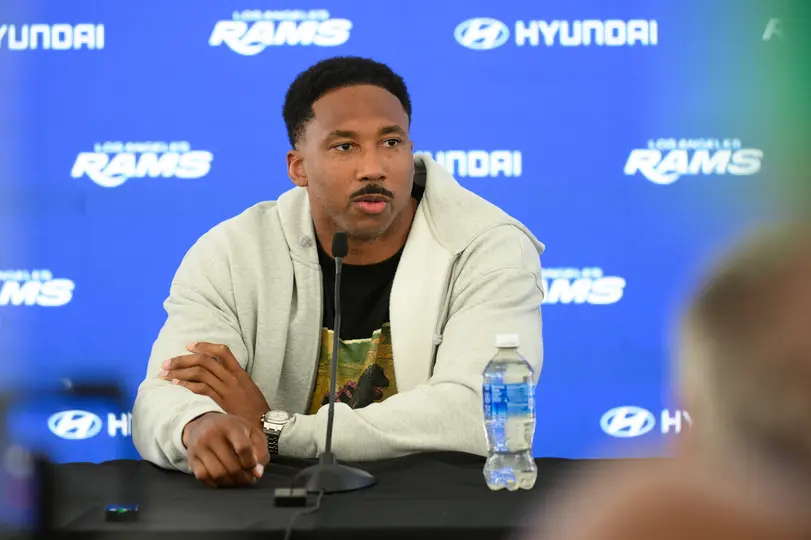 Myles Garrett, con Los Angeles Rams | AP