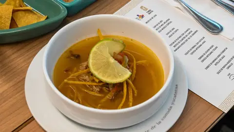 El Tren Restaurante Janal se suma a los esfuerzos por posicionar al sistema ferroviario / IG: @trenmaya_oficial