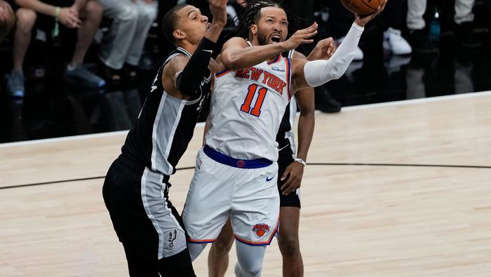Brunson comandó la victoria de los Knicks en el Juego 1 de la NBA Finals | AP
