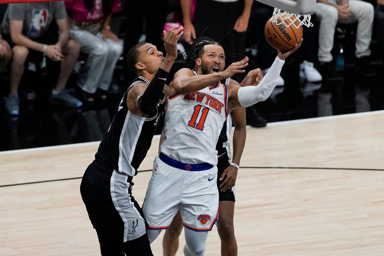 Brunson comandó la victoria de los Knicks en el Juego 1 de la NBA Finals | AP