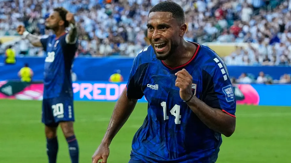 Deroy Duarte | AP