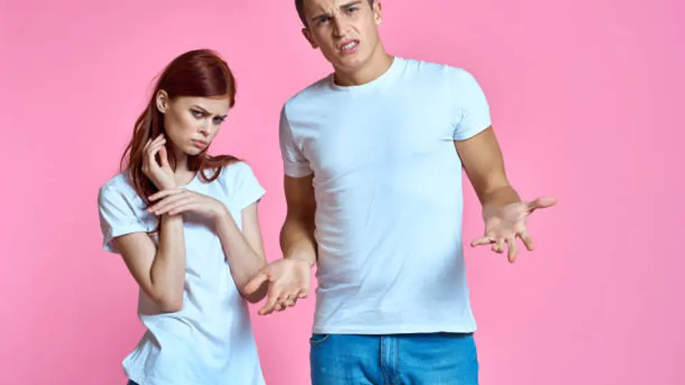 La distancia emocional puede aparecer incluso en los espacios más íntimos. / iStock