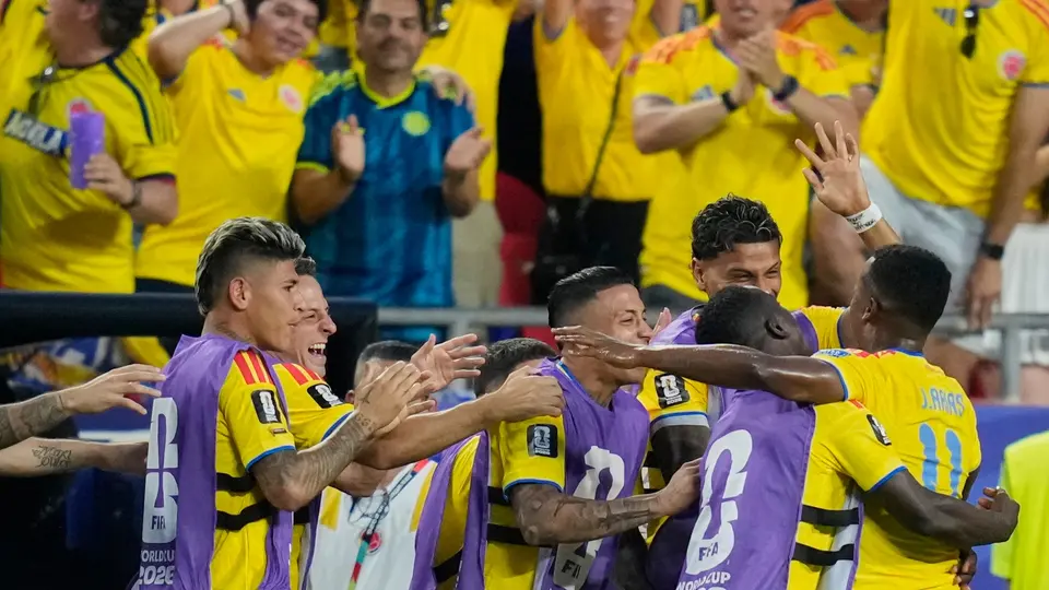 Colombia celebra el gol de Jhon Arias ante Ghana l AP