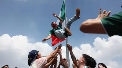 “Quiere volar” y otros retos virales: autoridades emiten alerta por festejos del Mundial